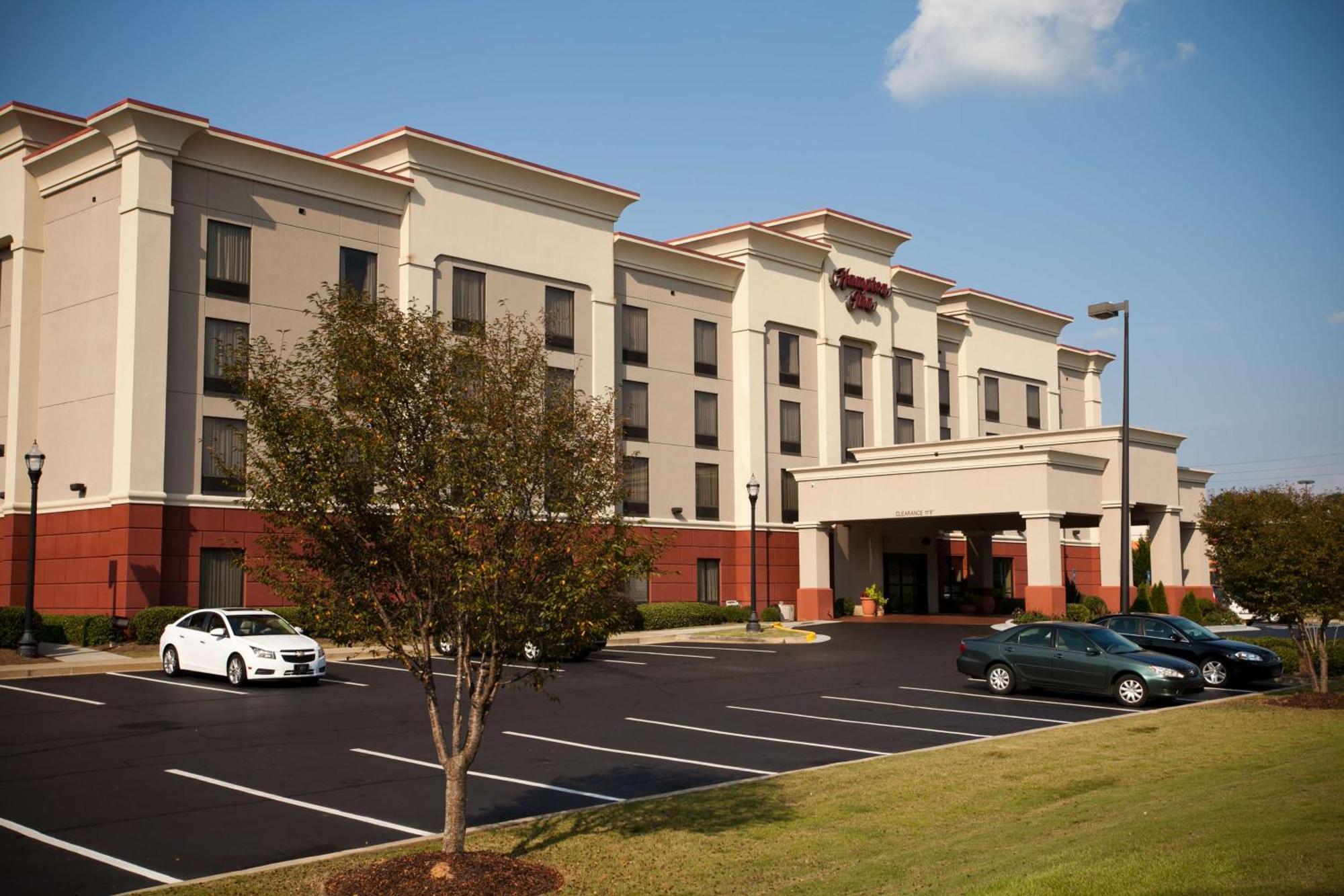 Hampton Inn Каролтън Екстериор снимка