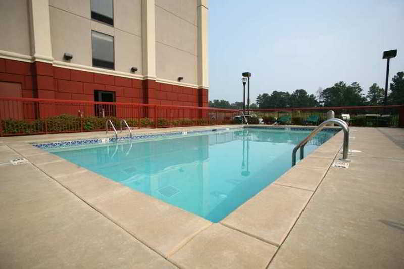 Hampton Inn Каролтън Екстериор снимка